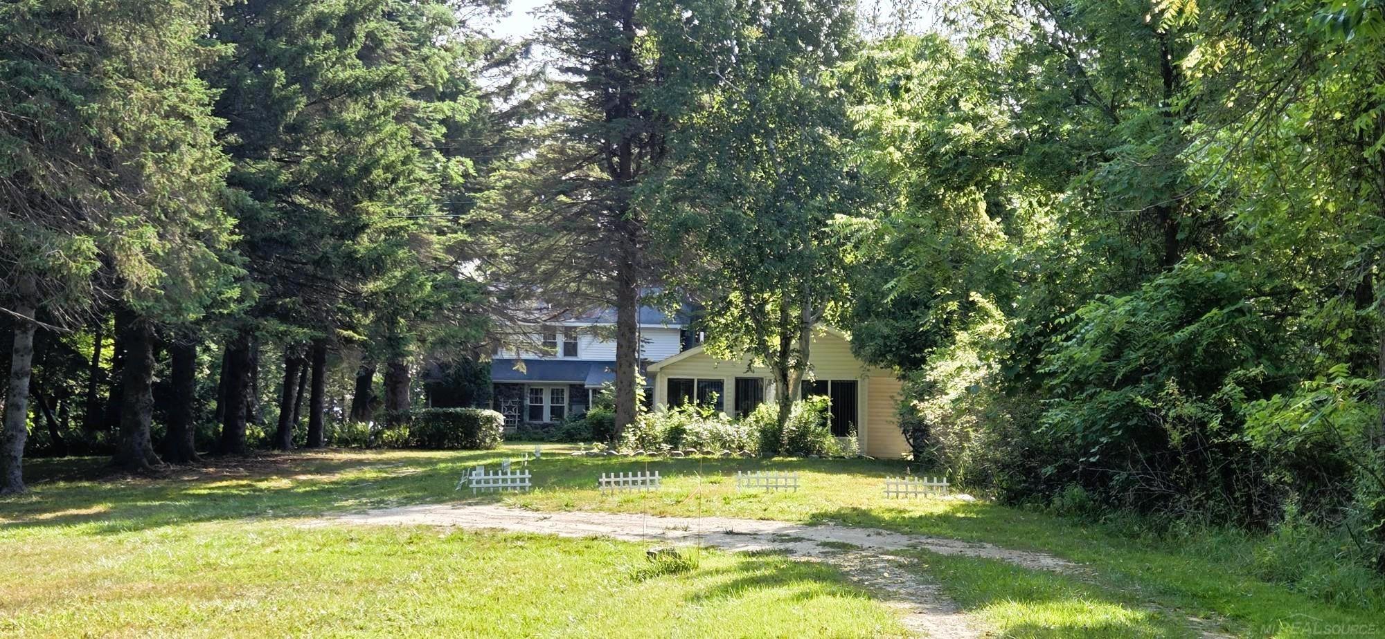 3671 Lakeshore Road Lexington, MI 48450 - Photo 51 of 54 Drive On In