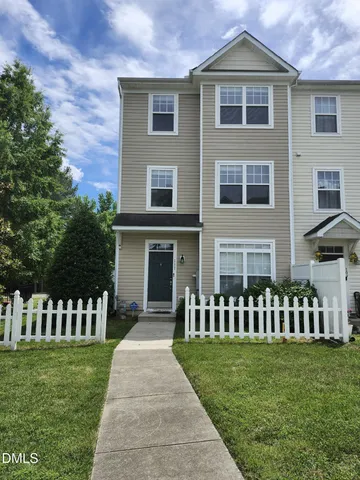 $279,000 | 8620 Neuse Club Lane, Unit 111, Raleigh, NC 27616