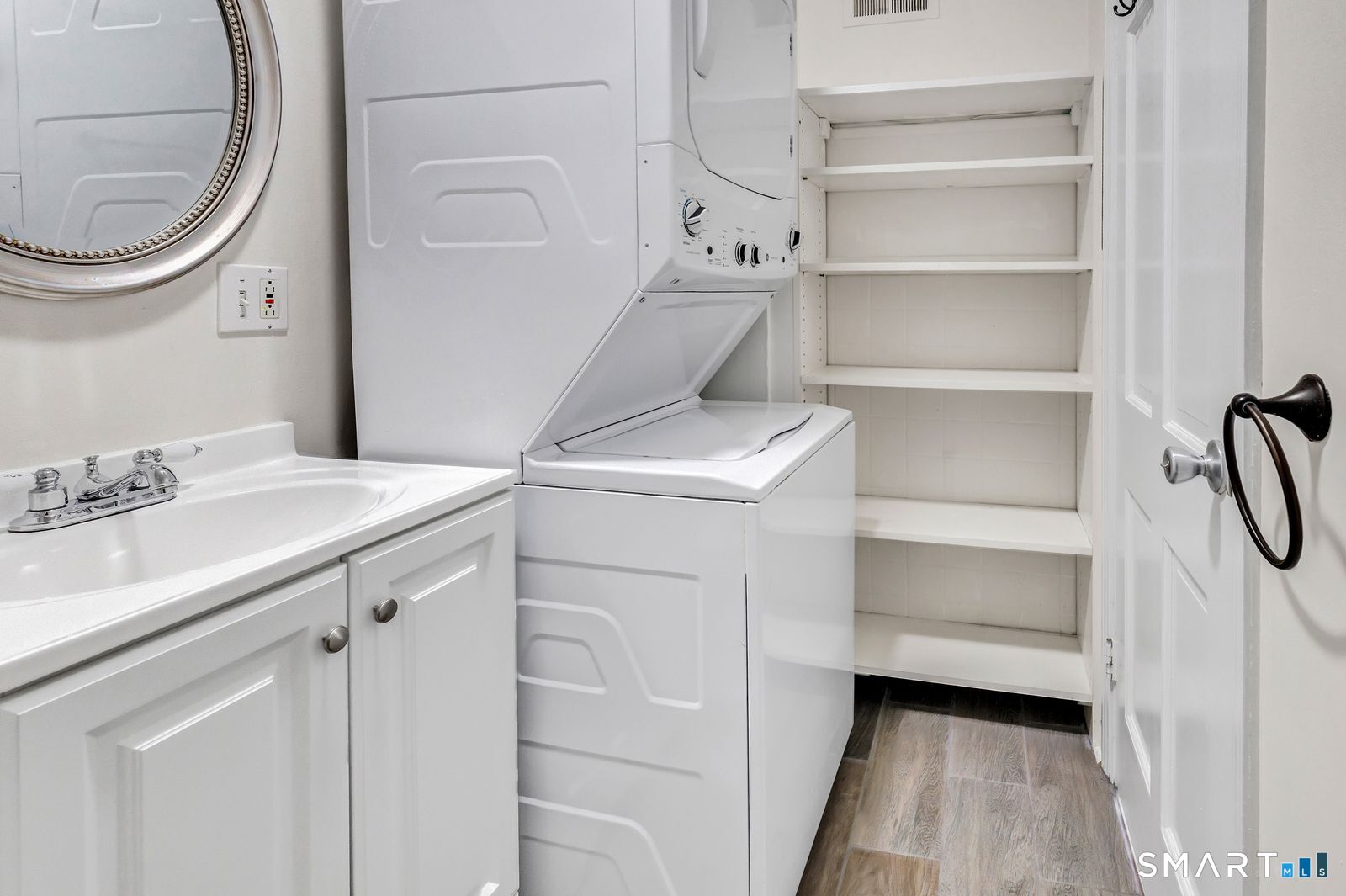 56 Carriage Path South, Unit 56 Milford, CT 06460 - Photo 13 of 21