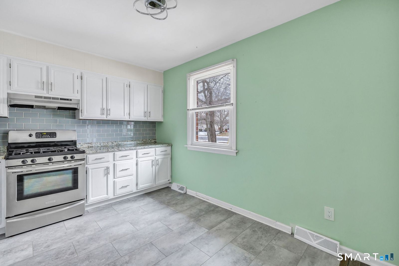 56 Carriage Path South, Unit 56 Milford, CT 06460 - Photo 7 of 21