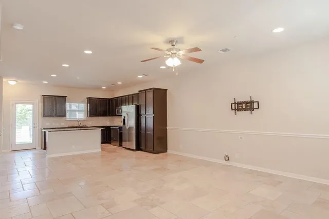 $1,820 | 636 Lookout Tree Lane, Round Rock, TX 78664