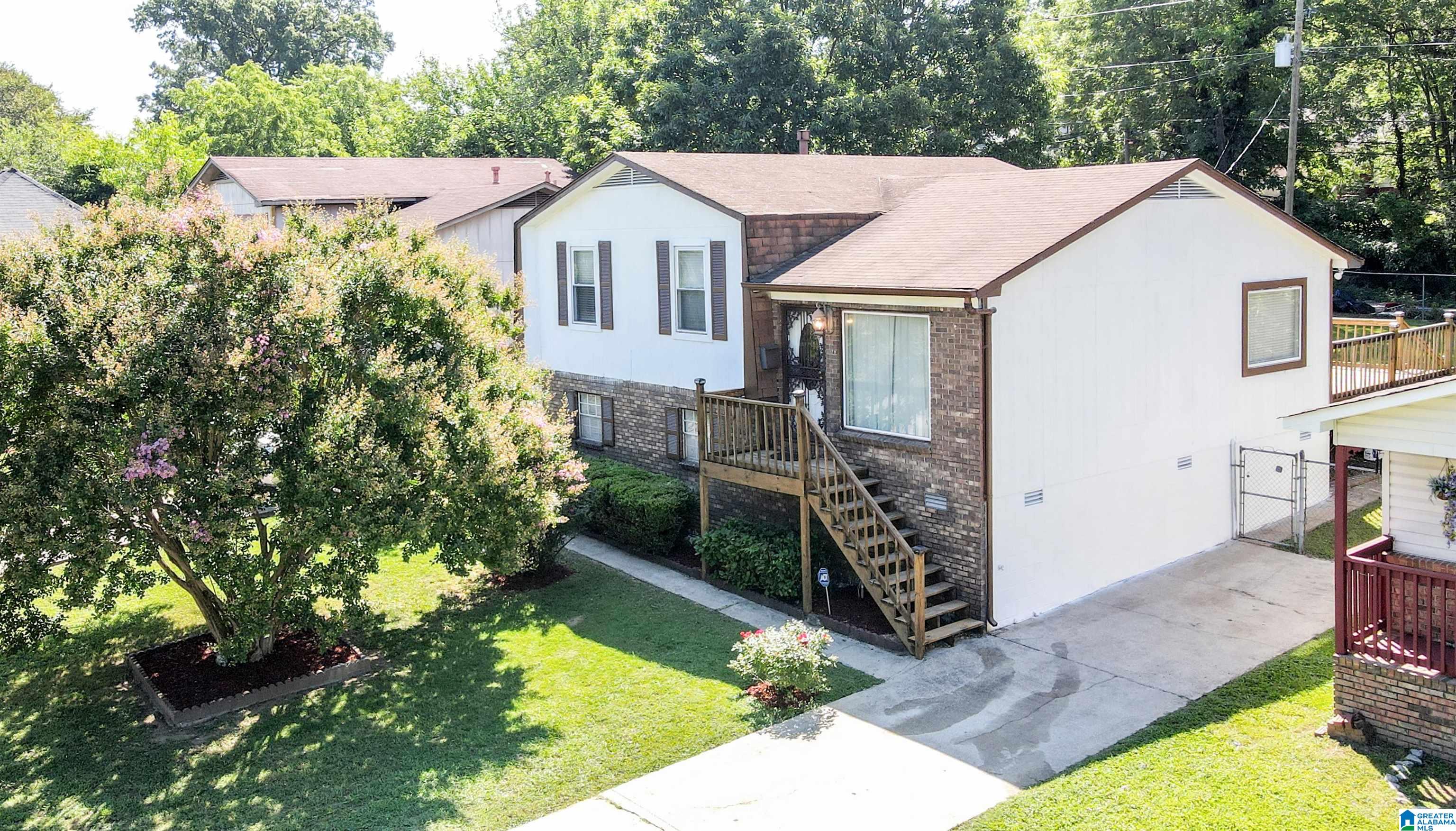 1305 Pike Road Birmingham, AL 35218 - Photo 1 of 17