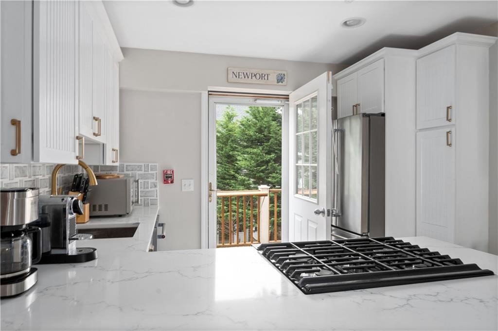 22 Stockholm Street, Unit 4 Newport, RI 02840 - Photo 12 of 35