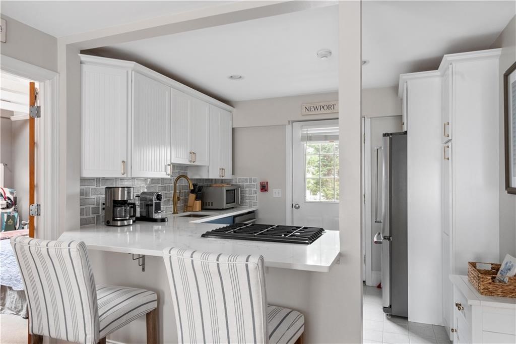 22 Stockholm Street, Unit 4 Newport, RI 02840 - Photo 8 of 35