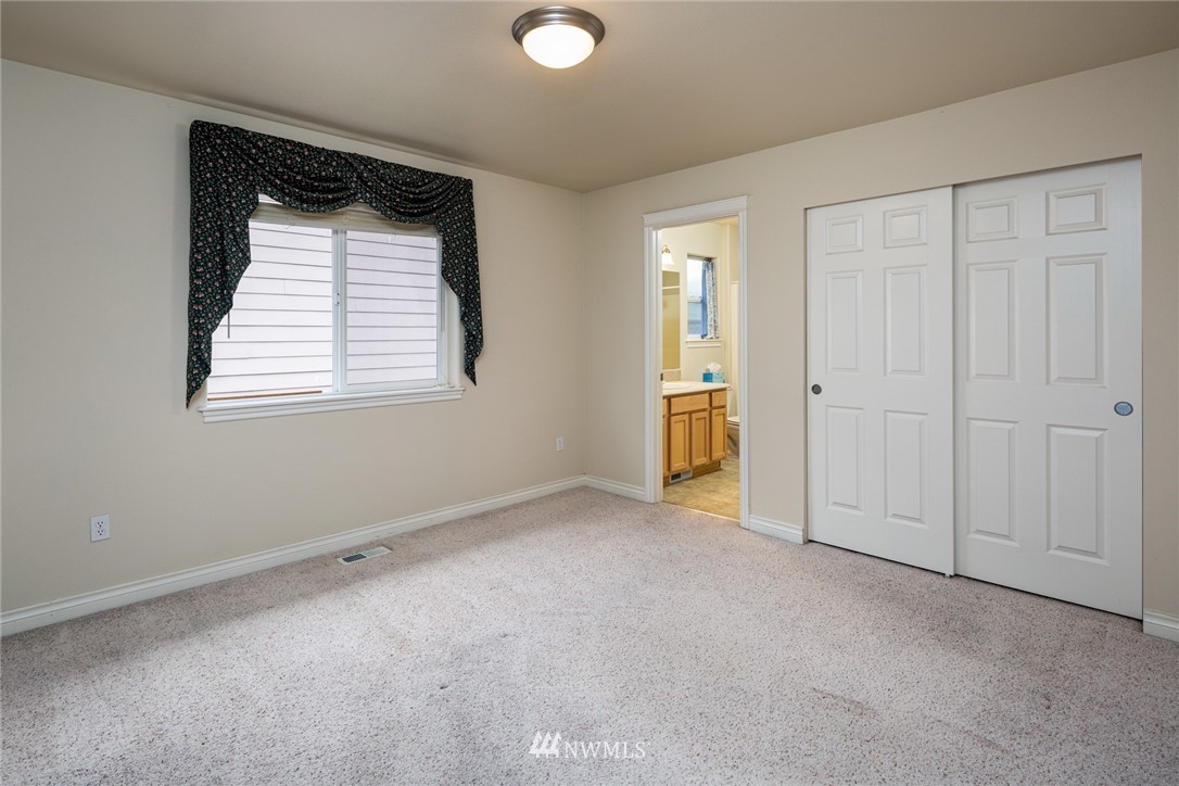 3920 Ruston Way Bellingham, WA 98226 - Photo 13 of 25 Gallery Image 13