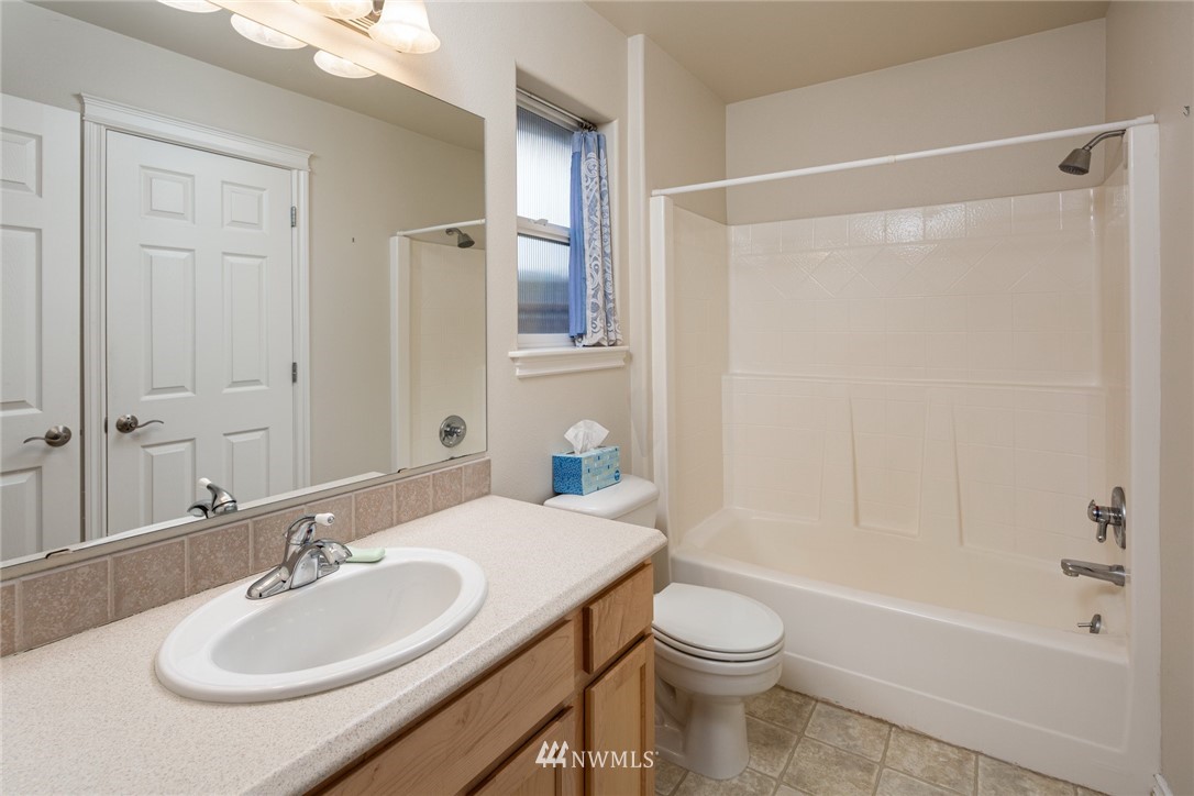 3920 Ruston Way Bellingham, WA 98226 - Photo 14 of 25 Gallery Image 14