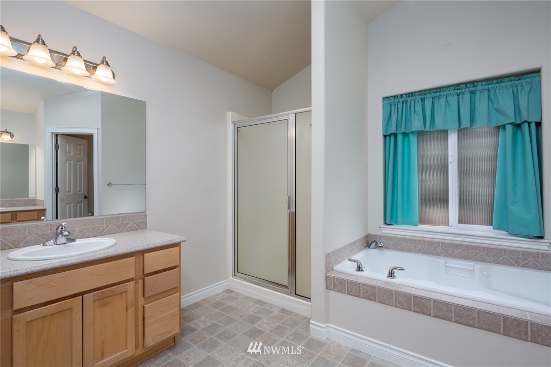 3920 Ruston Way Bellingham, WA 98226 - Photo 6 of 25 Gallery Image 6