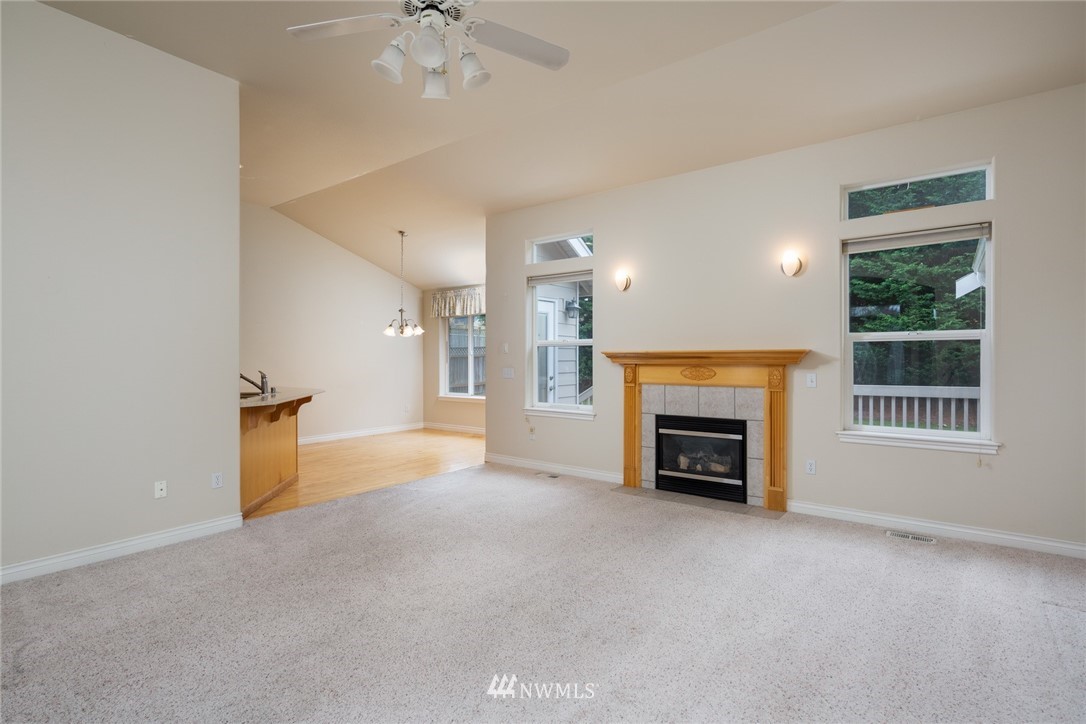 3920 Ruston Way Bellingham, WA 98226 - Photo 9 of 25 Gallery Image 9