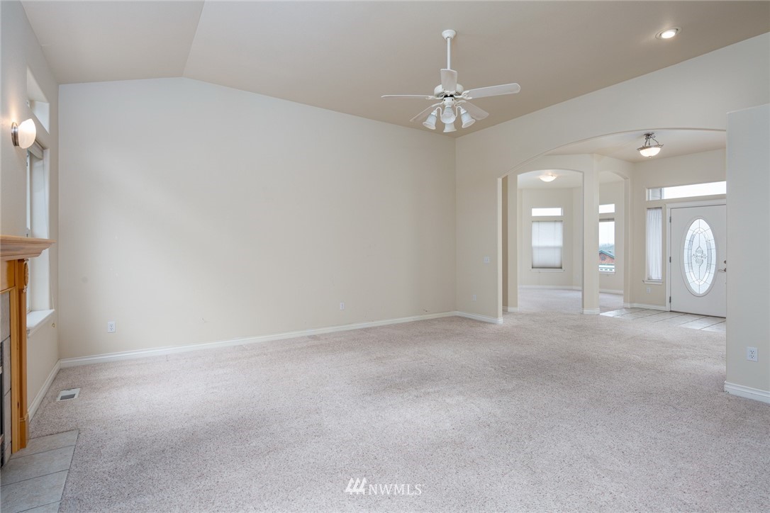 3920 Ruston Way Bellingham, WA 98226 - Photo 10 of 25 Gallery Image 10