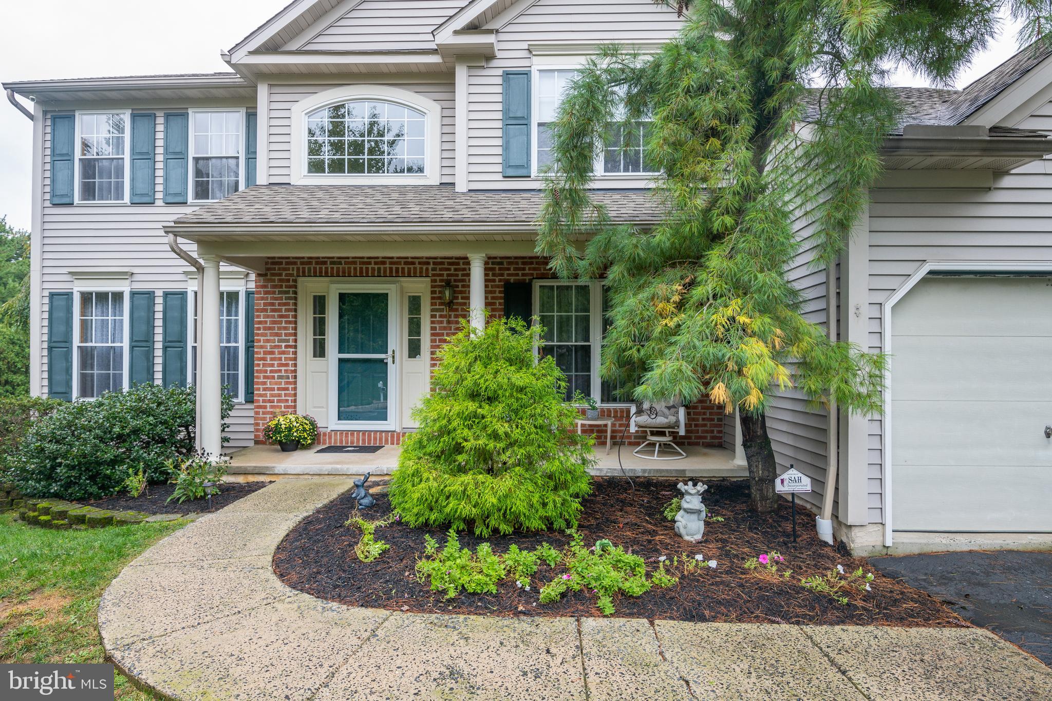 1124 Pepper Ridge Drive Reading, PA 19606 - Photo 3 of 57