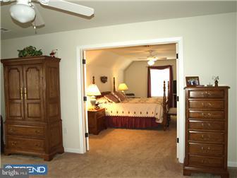 2 Dube Road Hamilton, NJ 08619 - Photo 5 of 12 Bedroom - Main