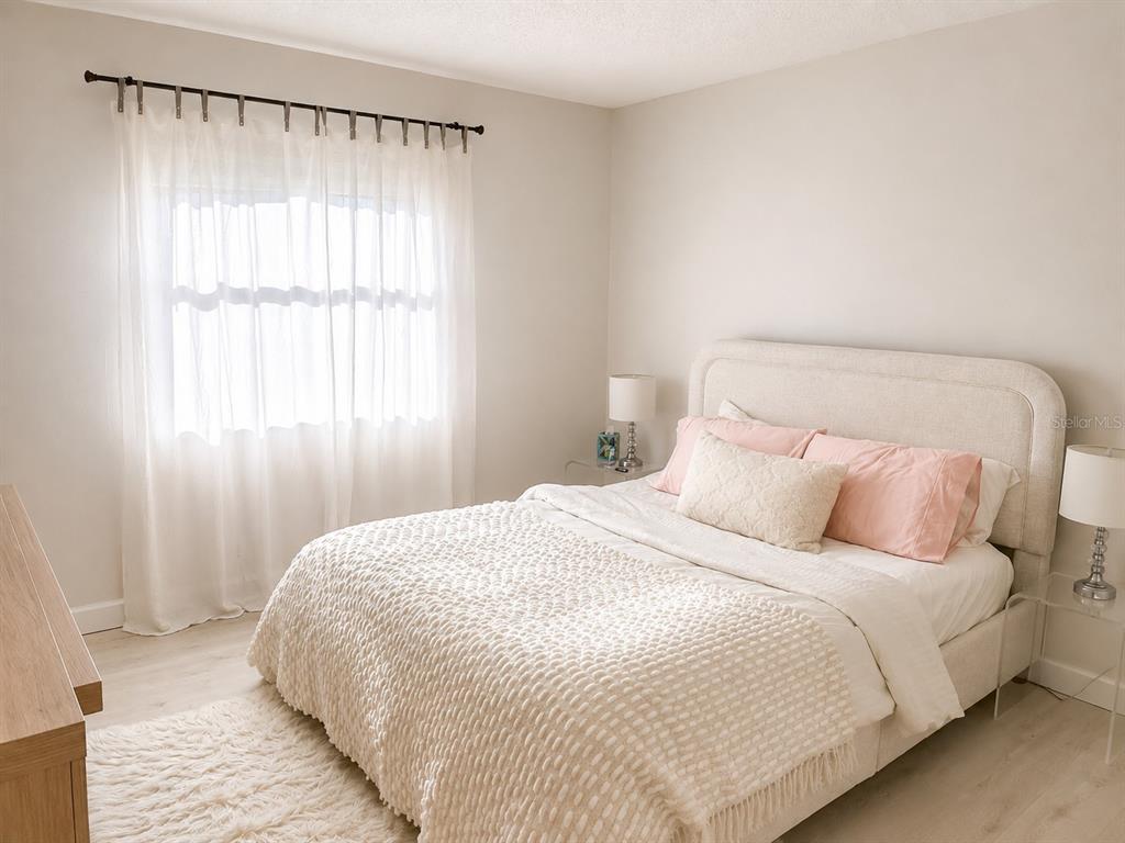3221 South Beneva Road, Unit 204 Sarasota, FL 34232 - Photo 9 of 11 Gallery Image 9