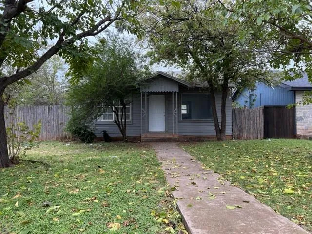 $1,395 | 2701 South 3rd Street, Abilene, TX 79605