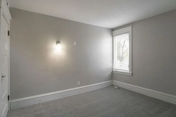 $3,299 | 1606 Concordia Avenue, St. Paul, MN 55104