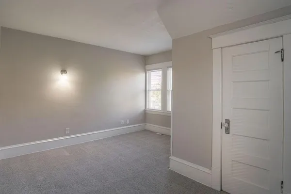 $3,299 | 1606 Concordia Avenue, St. Paul, MN 55104