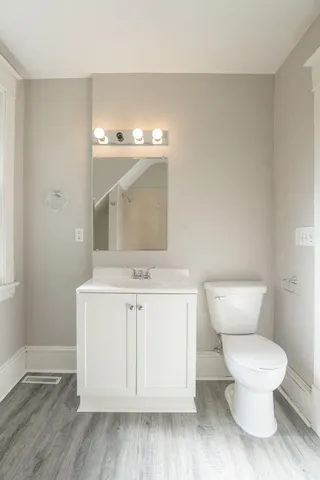 $3,299 | 1606 Concordia Avenue, St. Paul, MN 55104