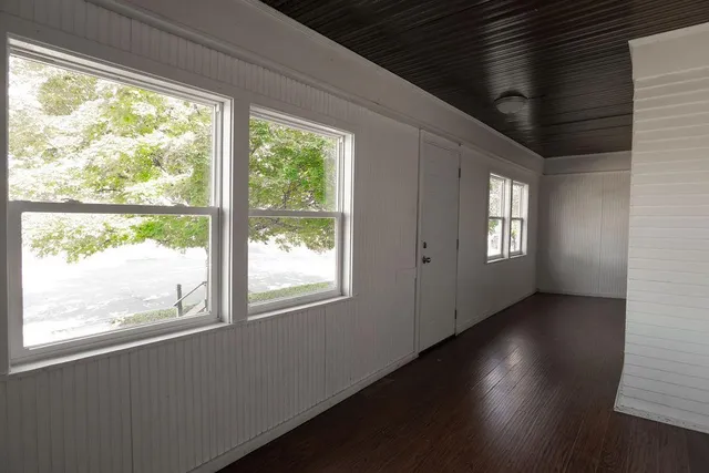 $3,299 | 1606 Concordia Avenue, St. Paul, MN 55104