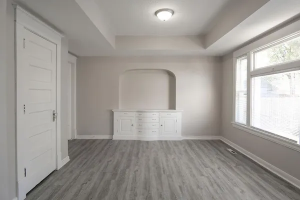 $3,299 | 1606 Concordia Avenue, St. Paul, MN 55104