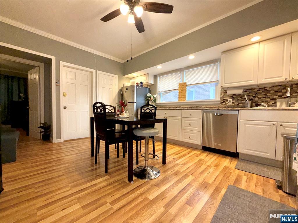 92 Maple Avenue Wallington, NJ 07057 - Photo 3 of 7