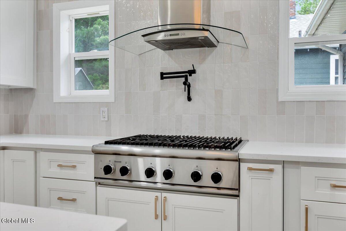 2115 Colgate Place Schenectady, NY 12304 - Photo 6 of 43 Details