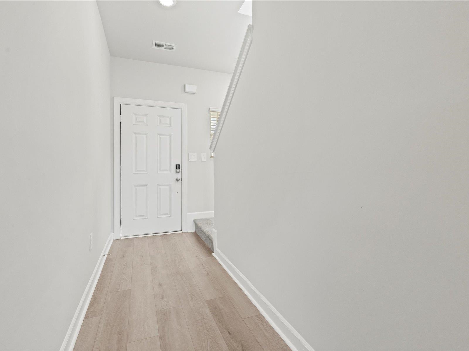 403 Shortleaf Lane Pendleton, SC 29670 - Photo 2 of 37