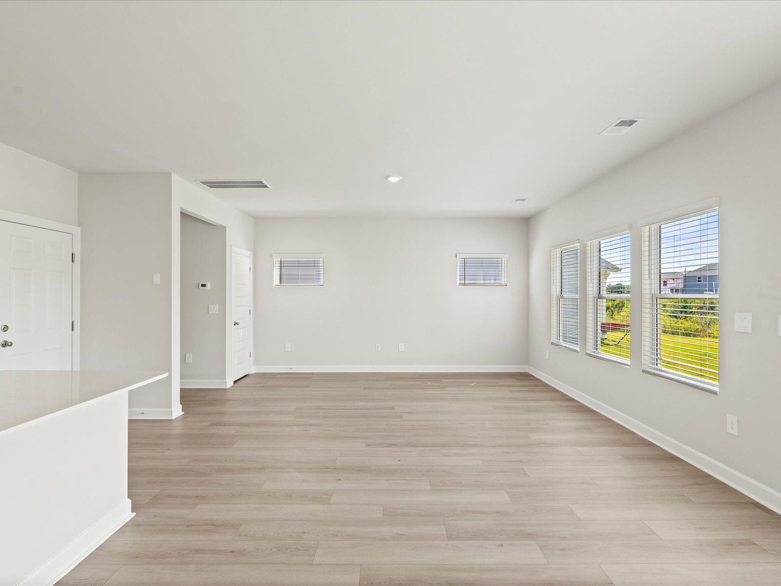 403 Shortleaf Lane Pendleton, SC 29670 - Photo 5 of 37