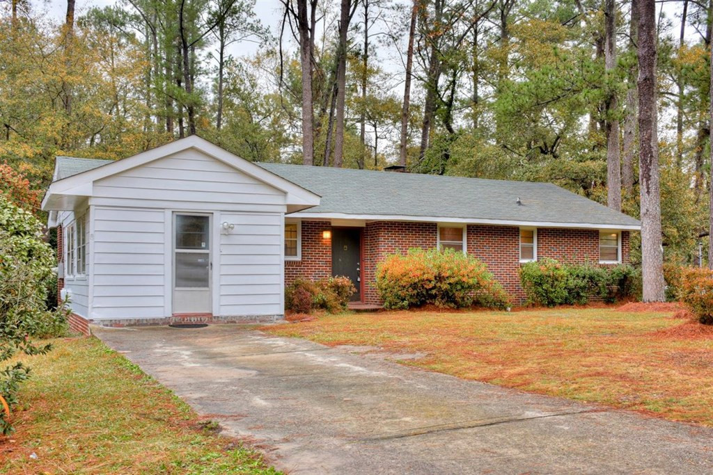 2913 Courtney Road Augusta, GA 30906 - Photo 2 of 32