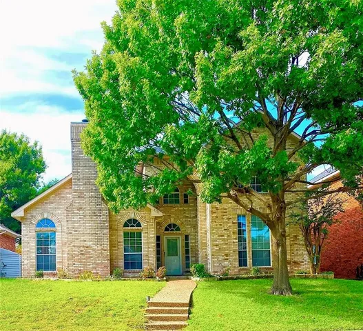 $2,800 | 4321 Duck Pond Lane, Rowlett, TX 75088