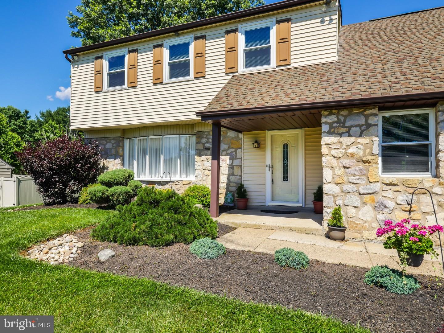1230 Orchid Road Warminster, PA 18974 - Photo 2 of 25 Exterior Front