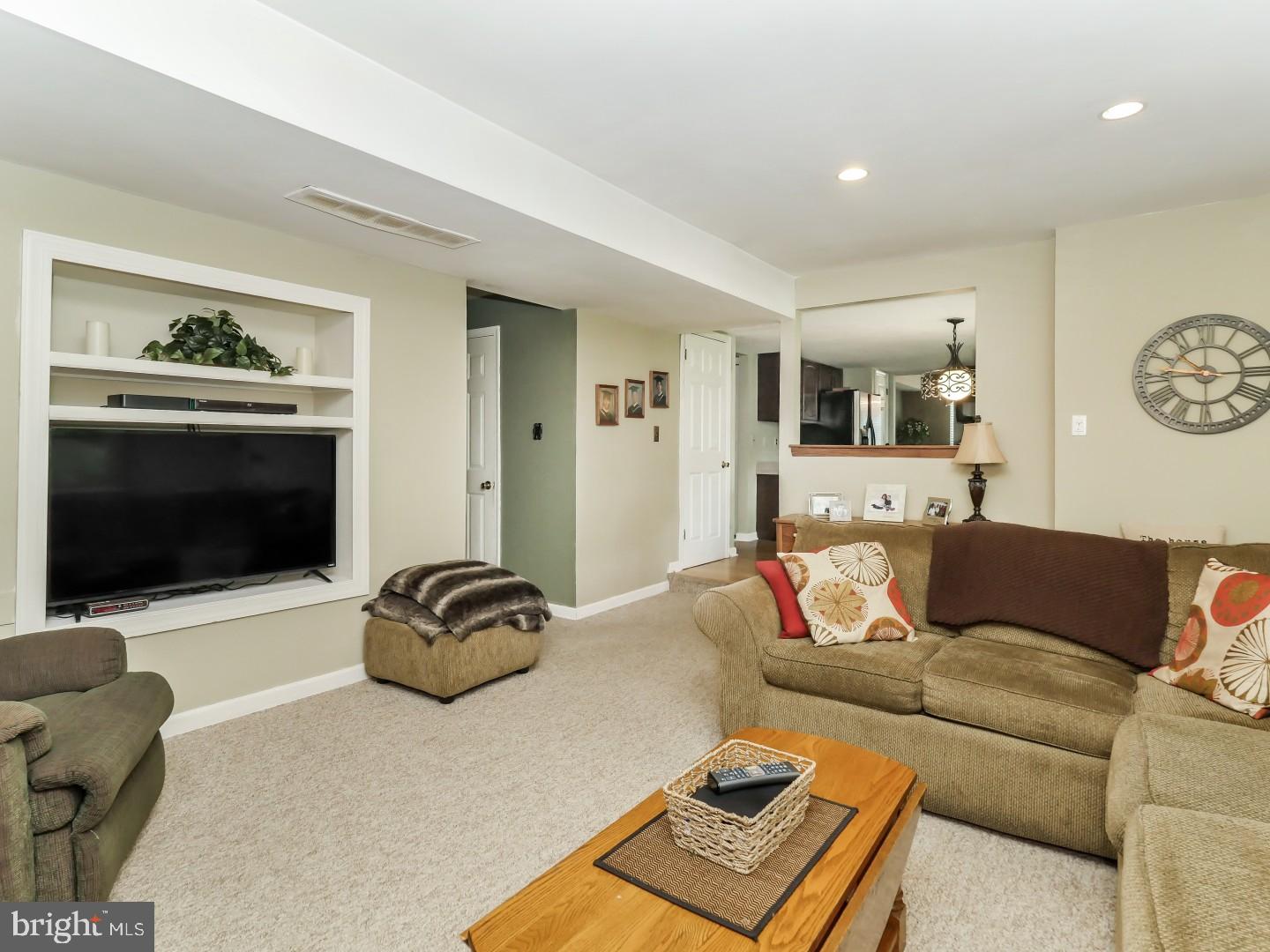 1230 Orchid Road Warminster, PA 18974 - Photo 10 of 25 Family Room