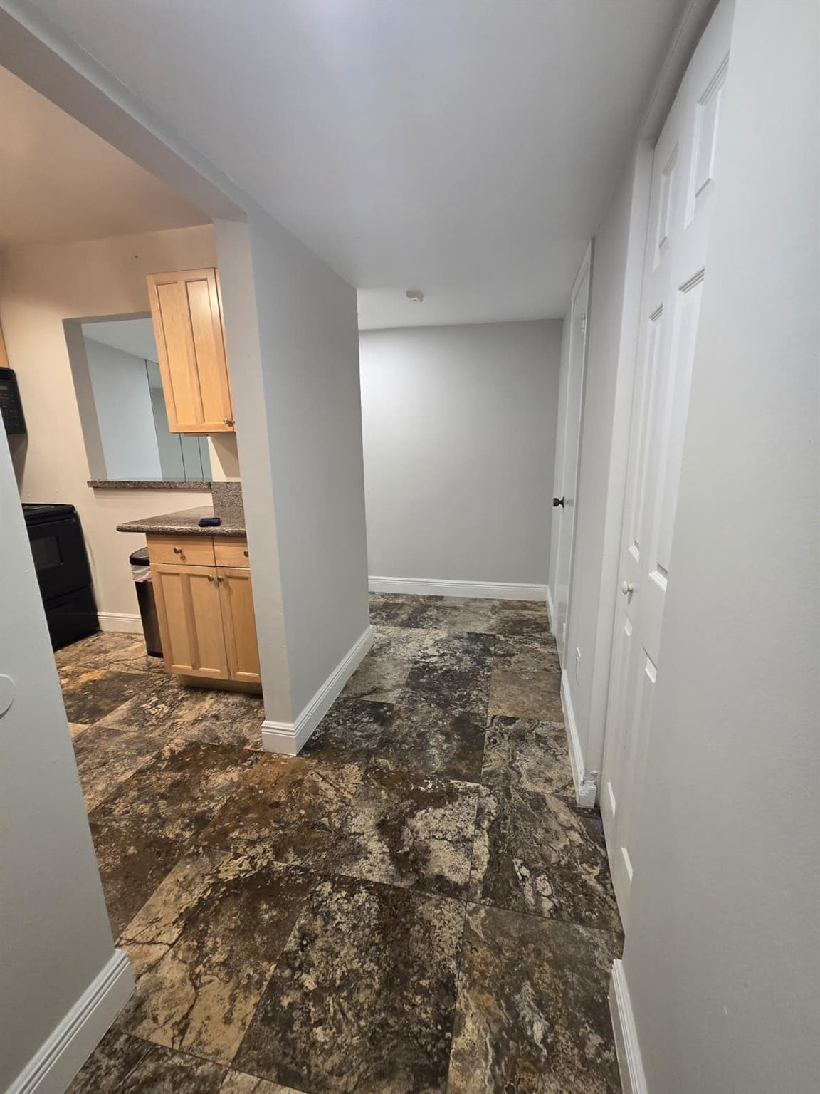 4121 Stirling Road, Unit 205 Davie, FL 33314 - Photo 4 of 23 Photo 4