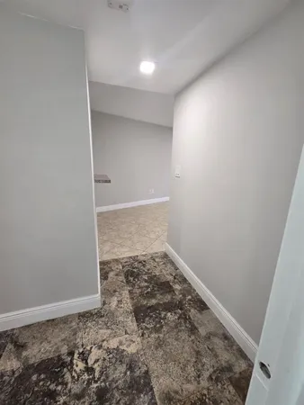 $1,700 | 4121 Stirling Road, Unit 205, Davie, FL 33314