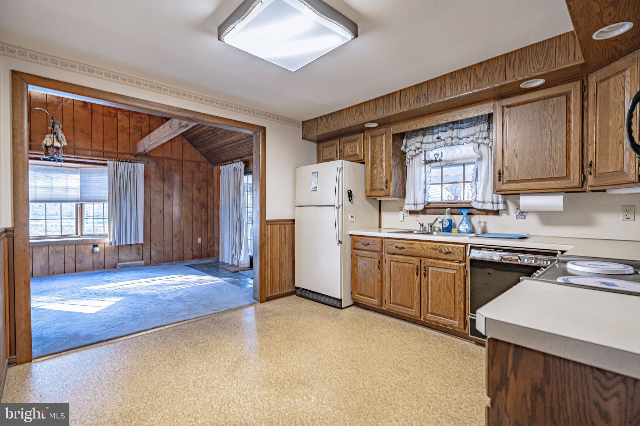 1761 Ritter Street Bethlehem, PA 18015 - Photo 12 of 47 Gallery Image 12