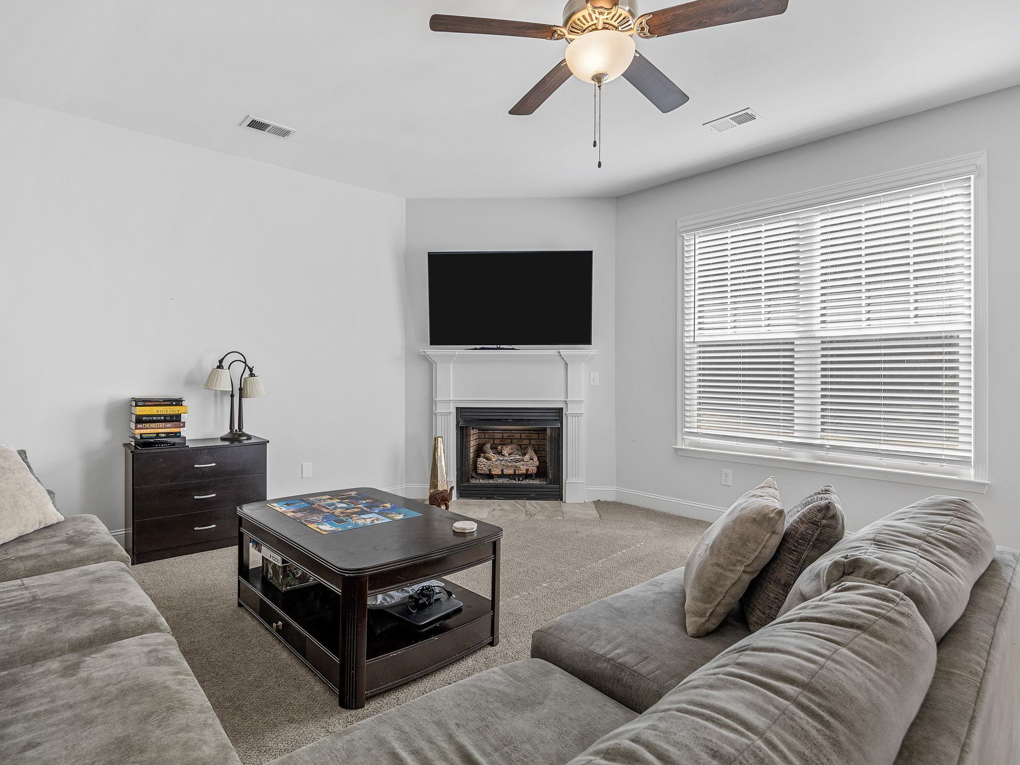 709 Silver Pines Lane Duncan, SC 29334 - Photo 9 of 30