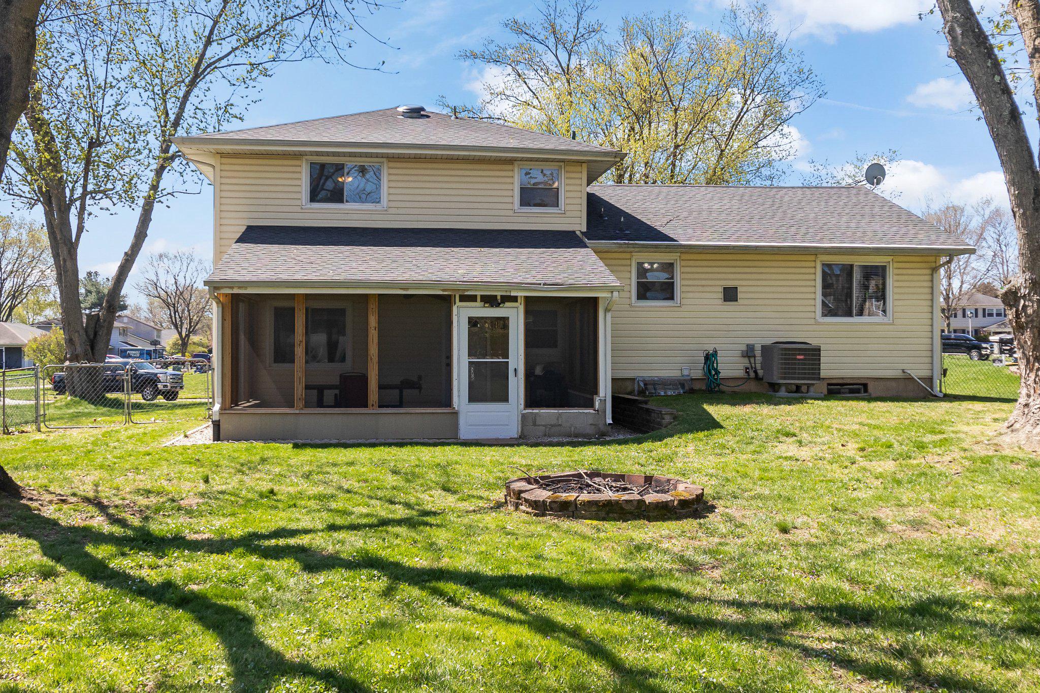 8 Slates End Newark, DE 19702 - Photo 9 of 54 a front view of a house with a yard