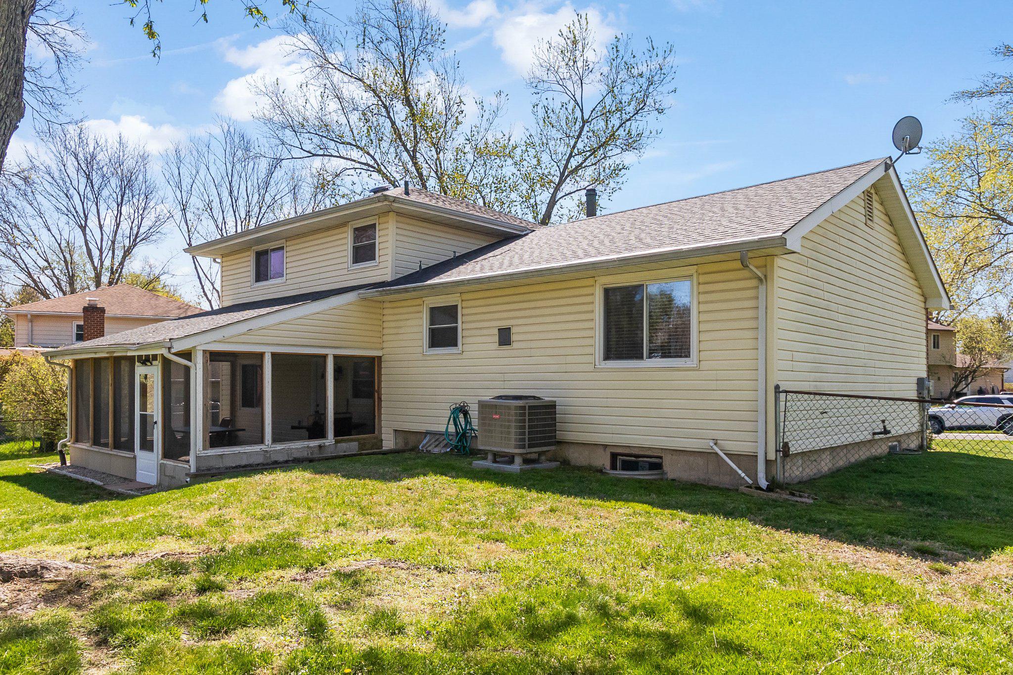 8 Slates End Newark, DE 19702 - Photo 10 of 54 a front view of a house with a yard