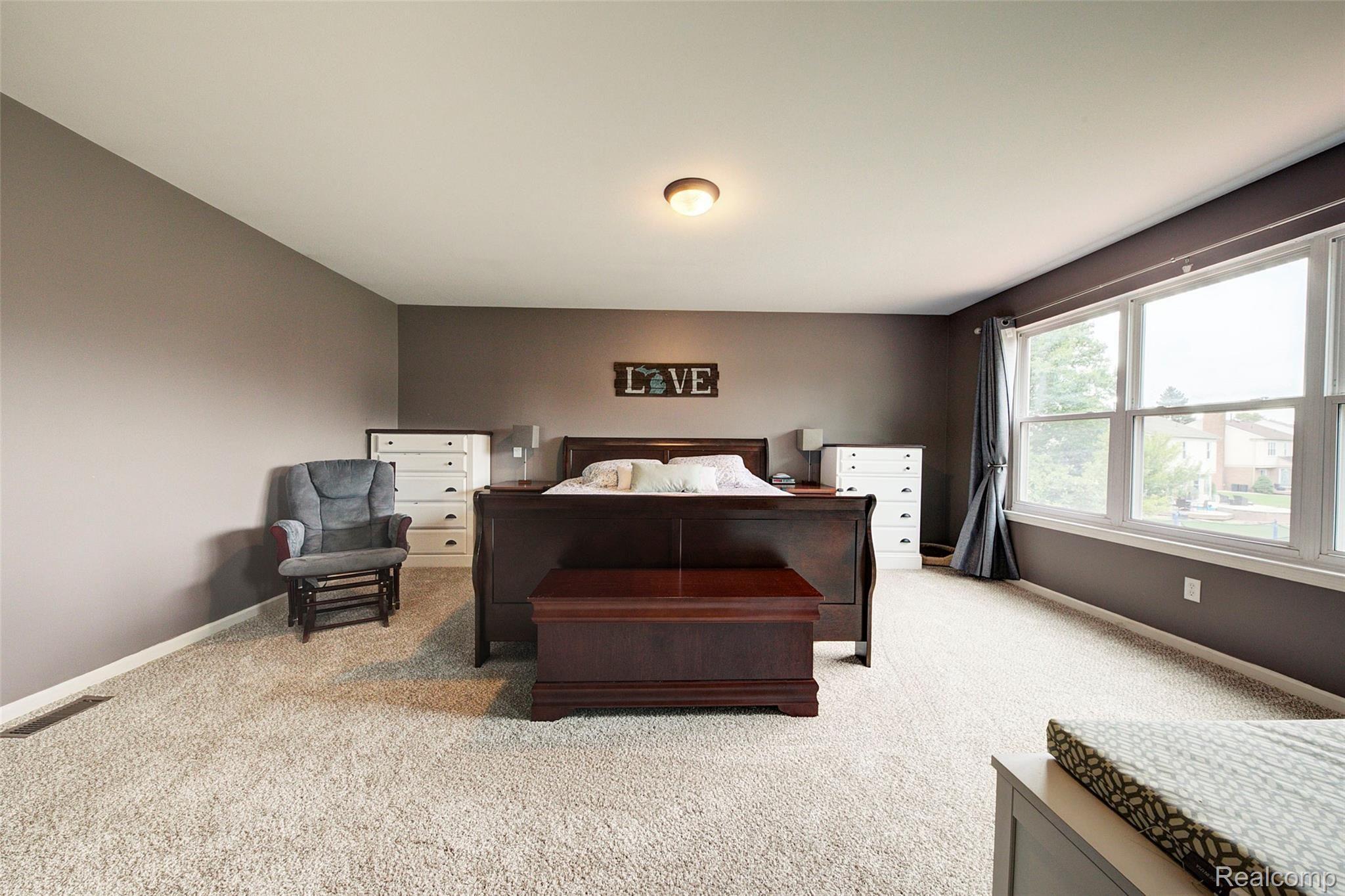 6853 Carlton Road Canton, MI 48187 - Photo 29 of 51 29 Master Bedroom.jpg