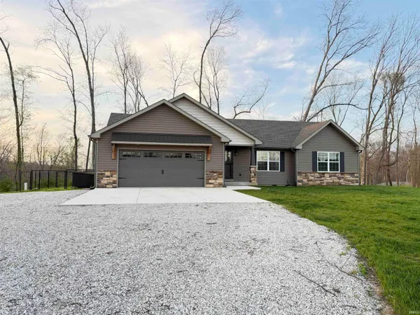 $367,500 | 120 Red Oak Lane, Covington, IN 47932