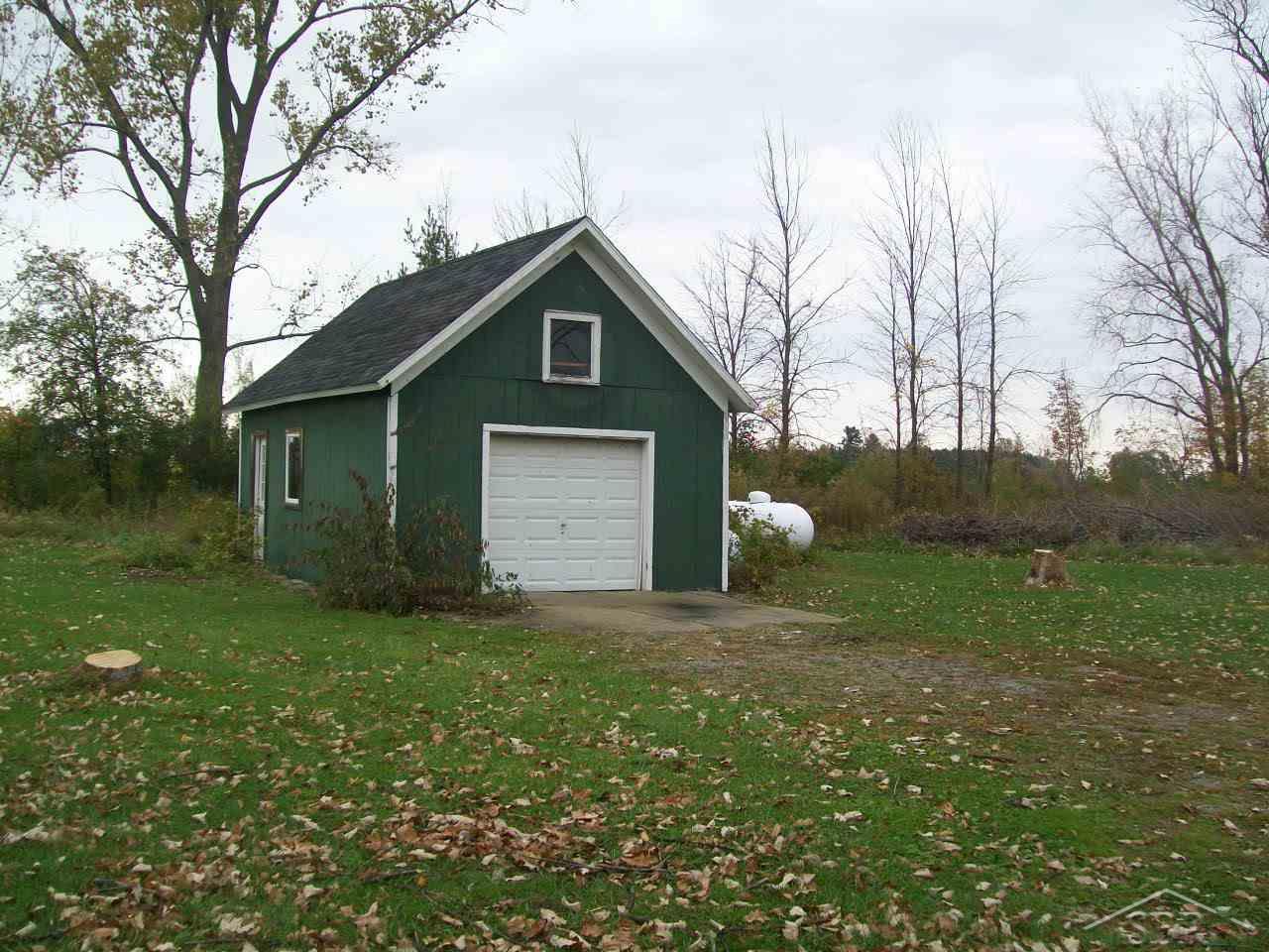 477 North Unionville Road Caro, MI 48723 - Photo 38 of 49 31280107-37.JPG