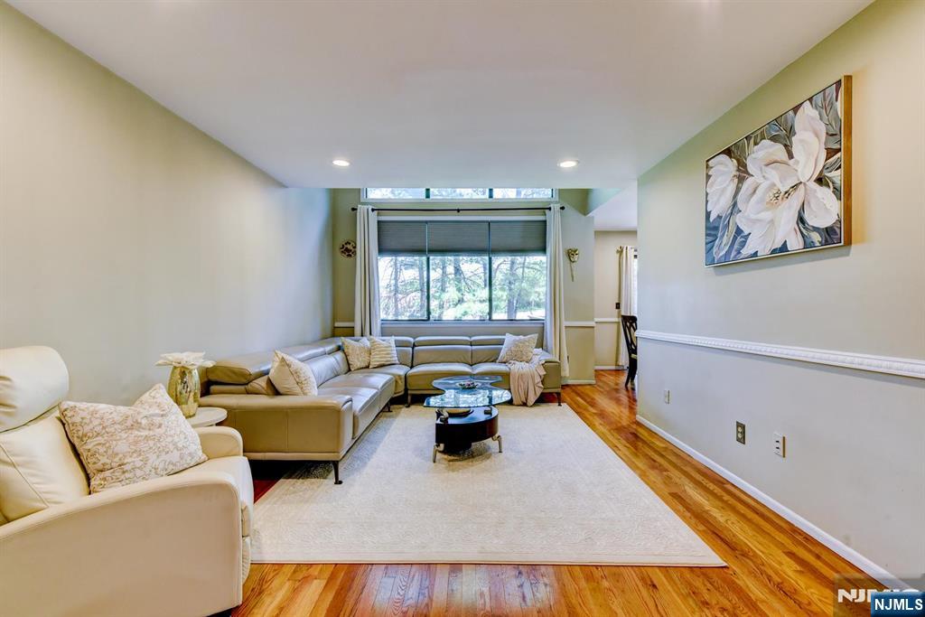 17 Independence Way Rockaway, NJ 07866 - Photo 12 of 48
