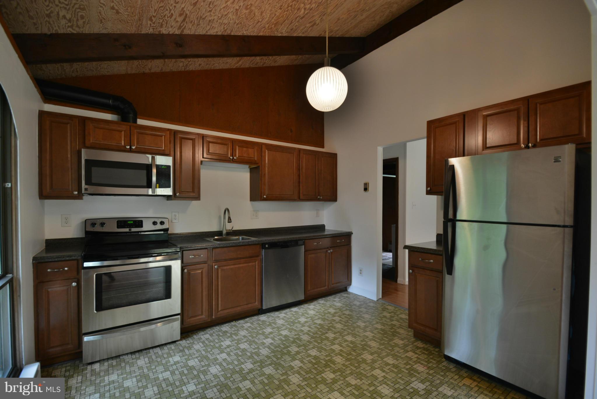 9370 Mountjoy Road Marshall, VA 20115 - Photo 15 of 23 Kitchen