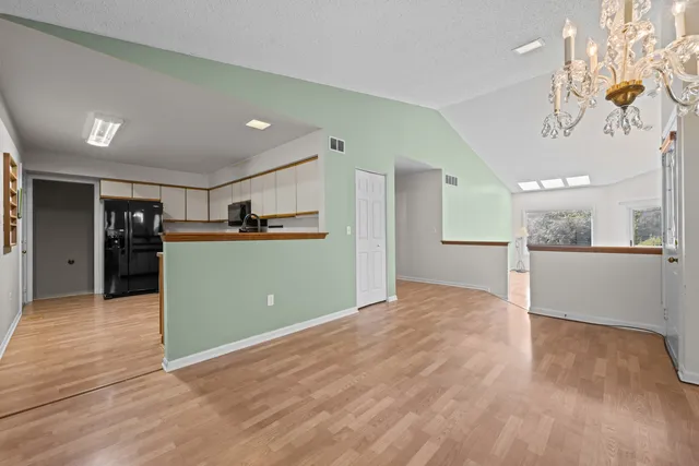 $325,000 | 106 Sumac Court, St. Charles, IL 60174