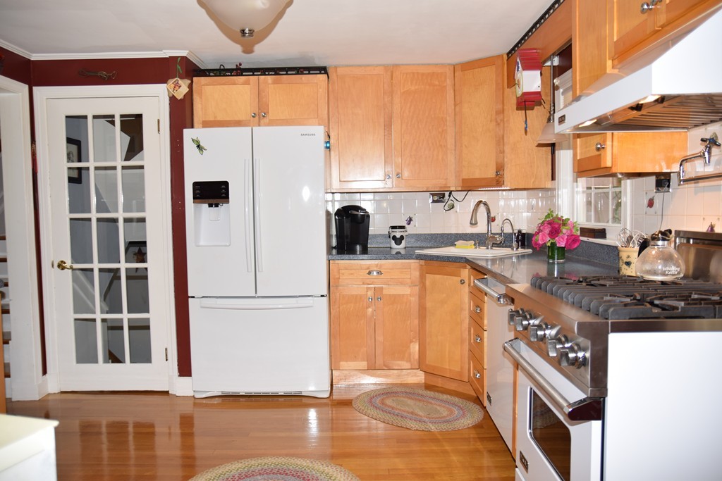 80 Chickering Road Dedham, MA 02026 - Photo 5 of 22 Gallery Image 5