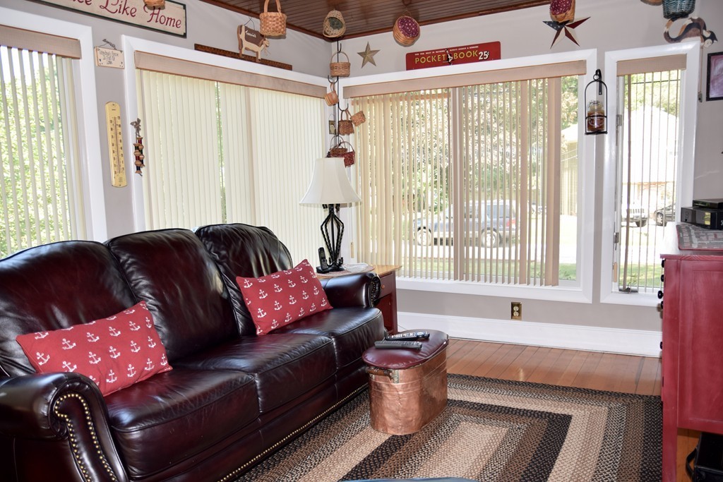 80 Chickering Road Dedham, MA 02026 - Photo 7 of 22 Gallery Image 7
