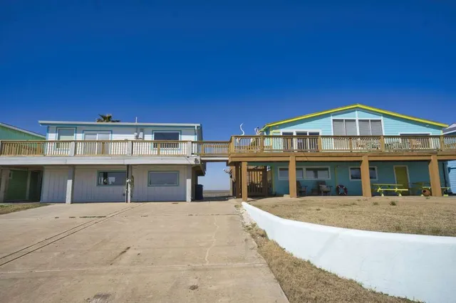 $549,862 | 2061 County Road 230, Sargent, TX 77414