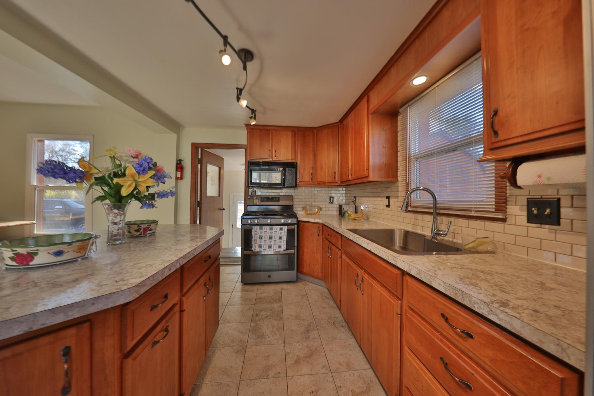 301 Raymond Street Friendship, WI 53934 - Photo 11 of 39