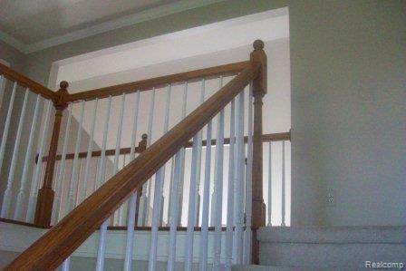 1052 Bloomview Circle Rochester, MI 48307 - Photo 22 of 25 Kodak 09172010 446