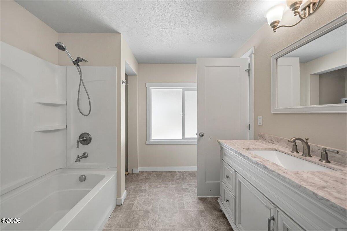 2220 Southeast Ammon Road Toledo, OR 97391 - Photo 23 of 45 Gallery Image 23