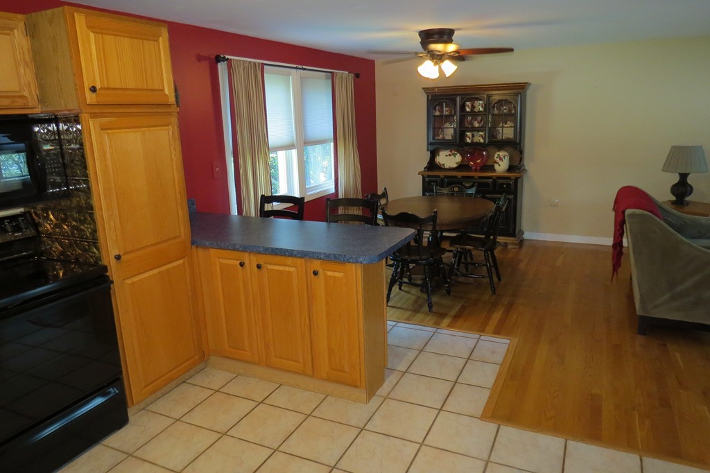 4 Cherokee Road Worcester, MA 01606 - Photo 3 of 14 Gallery Image 3