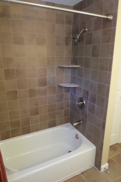 4 Cherokee Road Worcester, MA 01606 - Photo 7 of 14 Gallery Image 7